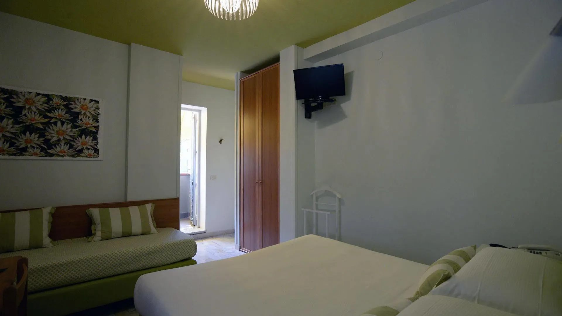 Hotel Giulio Cesare 3*, Cinquale Italy